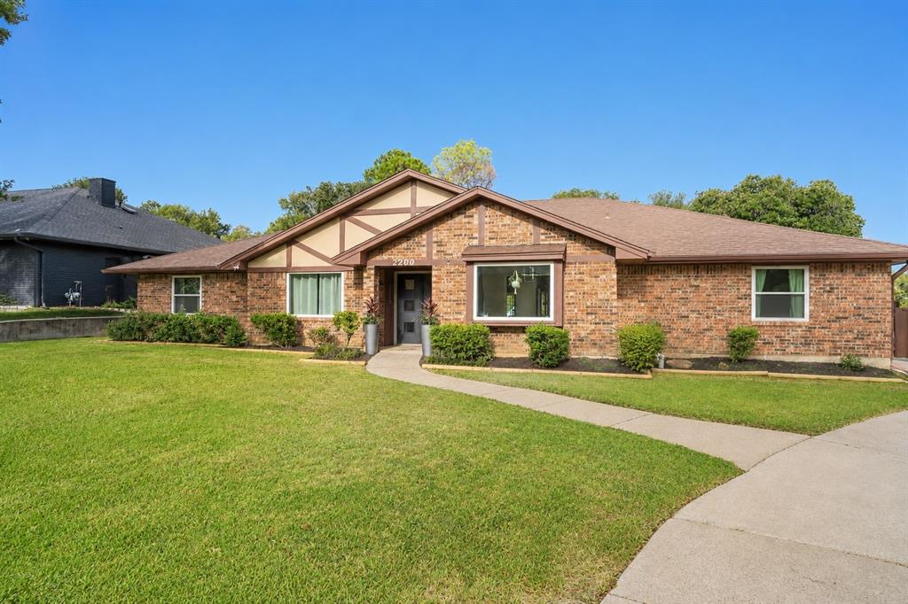 2200 Midhurst Drive
