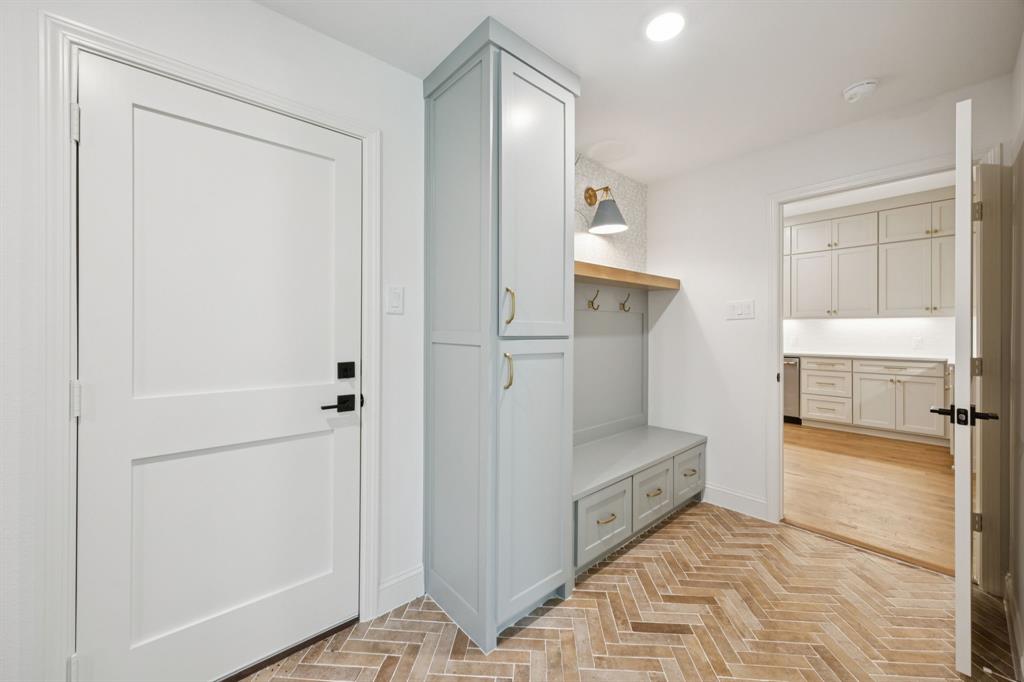 Carriage Square - Residential