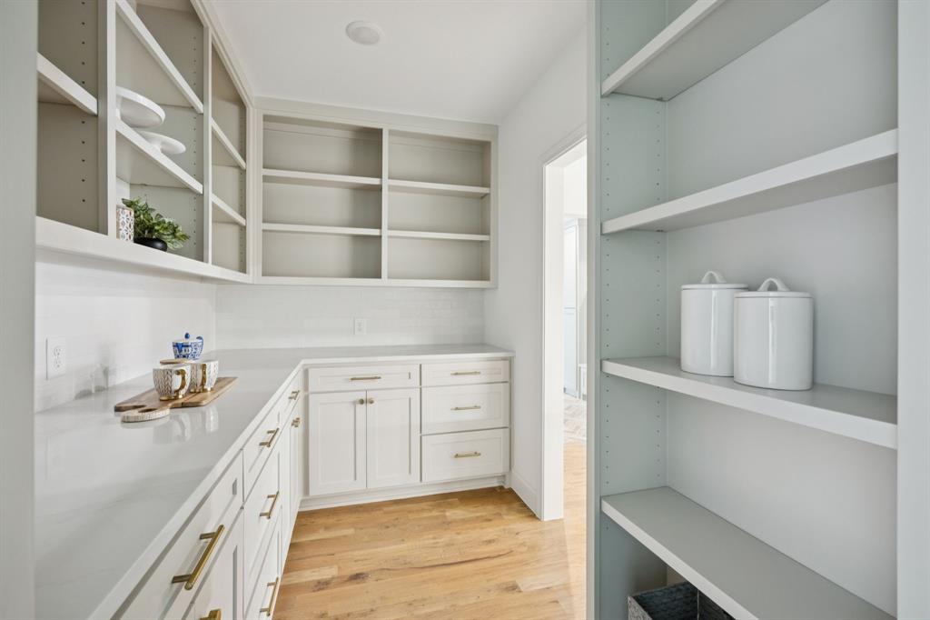 Carriage Square - Residential