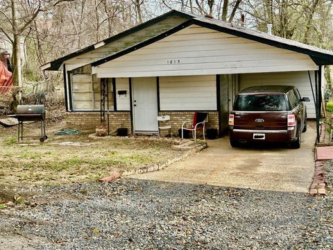 1815 Dove Street Shreveport LA 71103