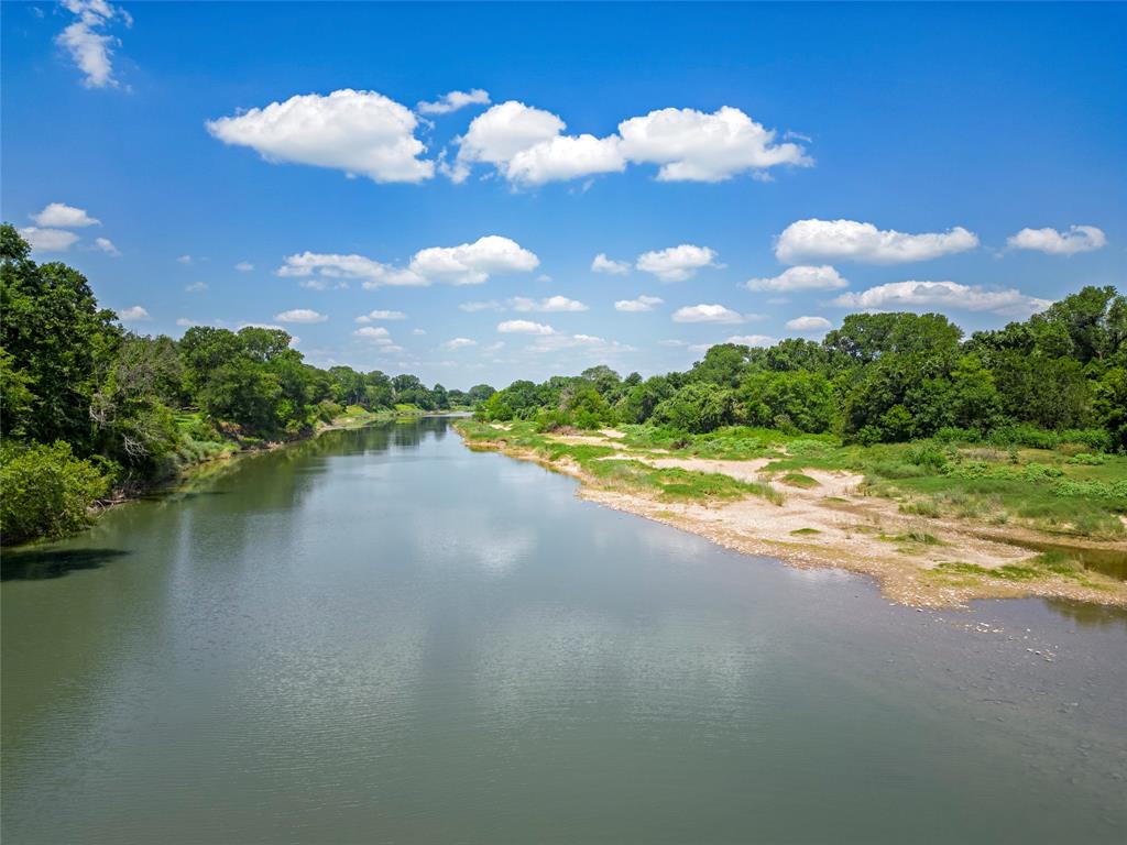 na - Commercial Sale