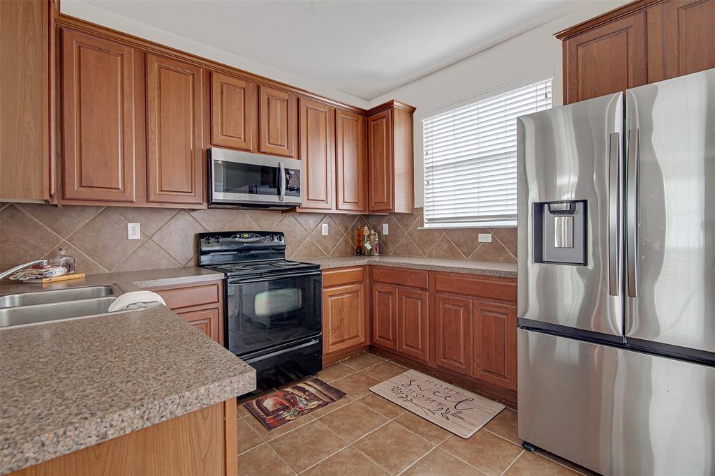 HOME TOWN NRH WEST - Residential