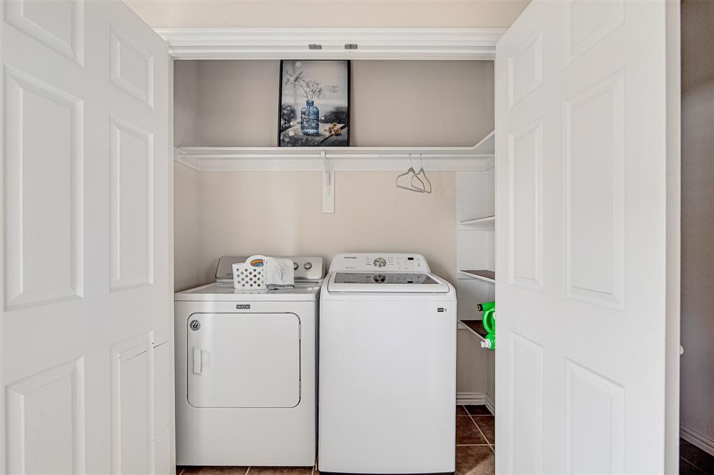 HOME TOWN NRH WEST - Residential