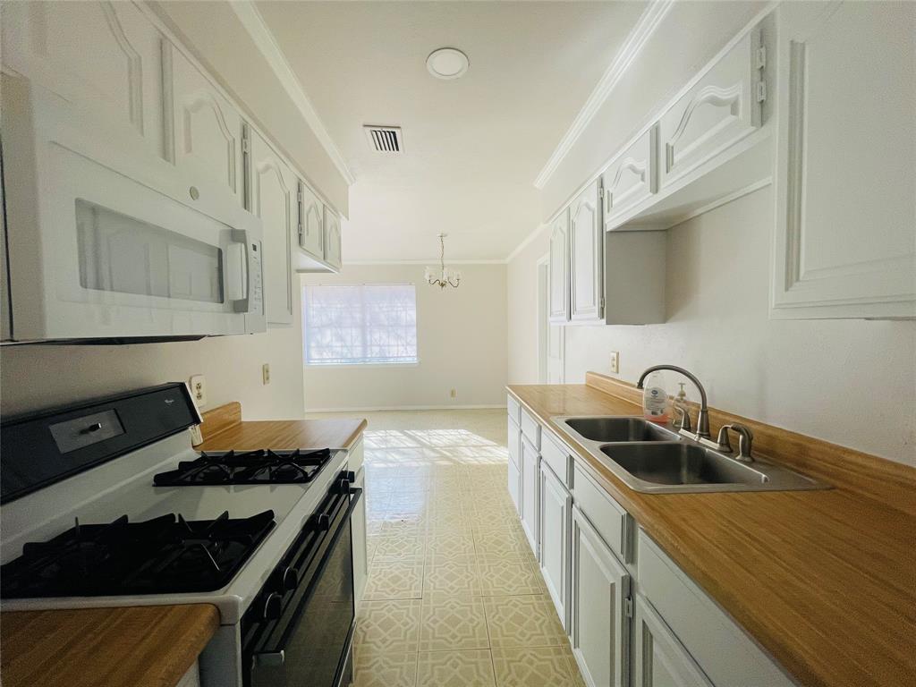 Edgemont Park 05 - Residential