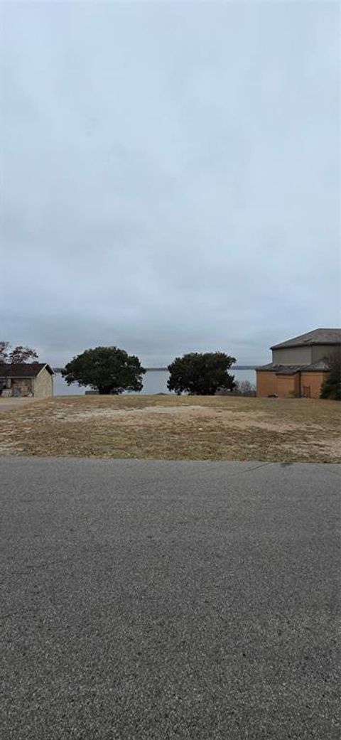 4117 Crescent Drive Granbury TX 76049
