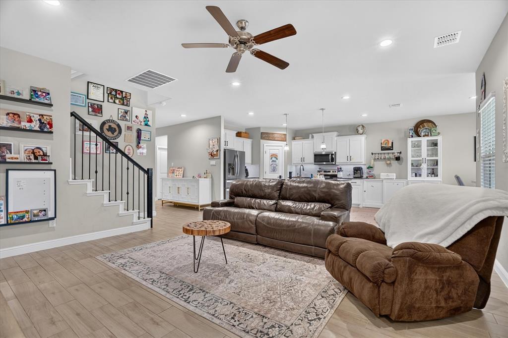 1425 Bennett Drive