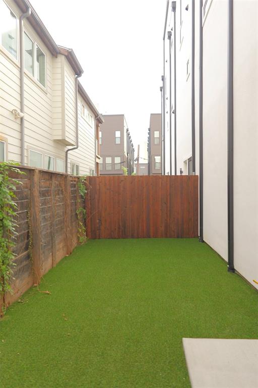 Ross Ave - Residential Lease