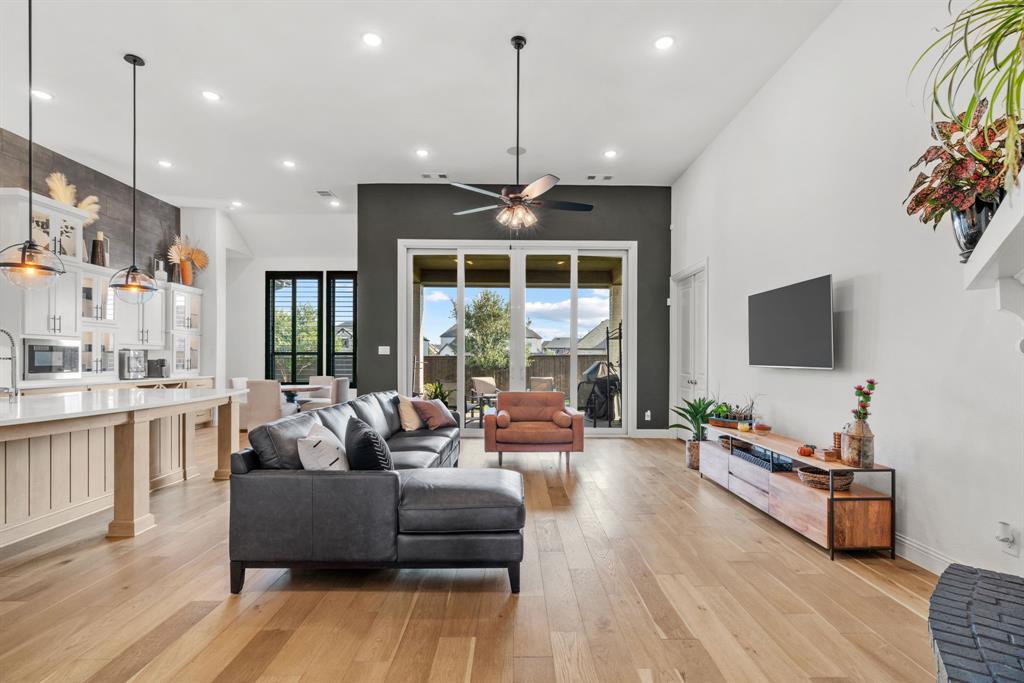 The Ridge at Northlake - Residential