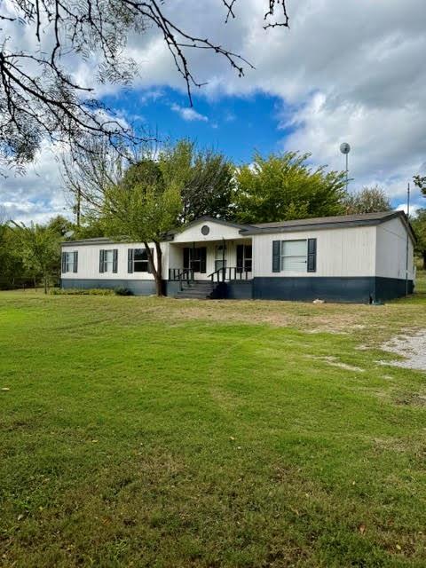 Photo of 723 Highland Circle, Springtown, TX 76082 (MLS # 21421007)