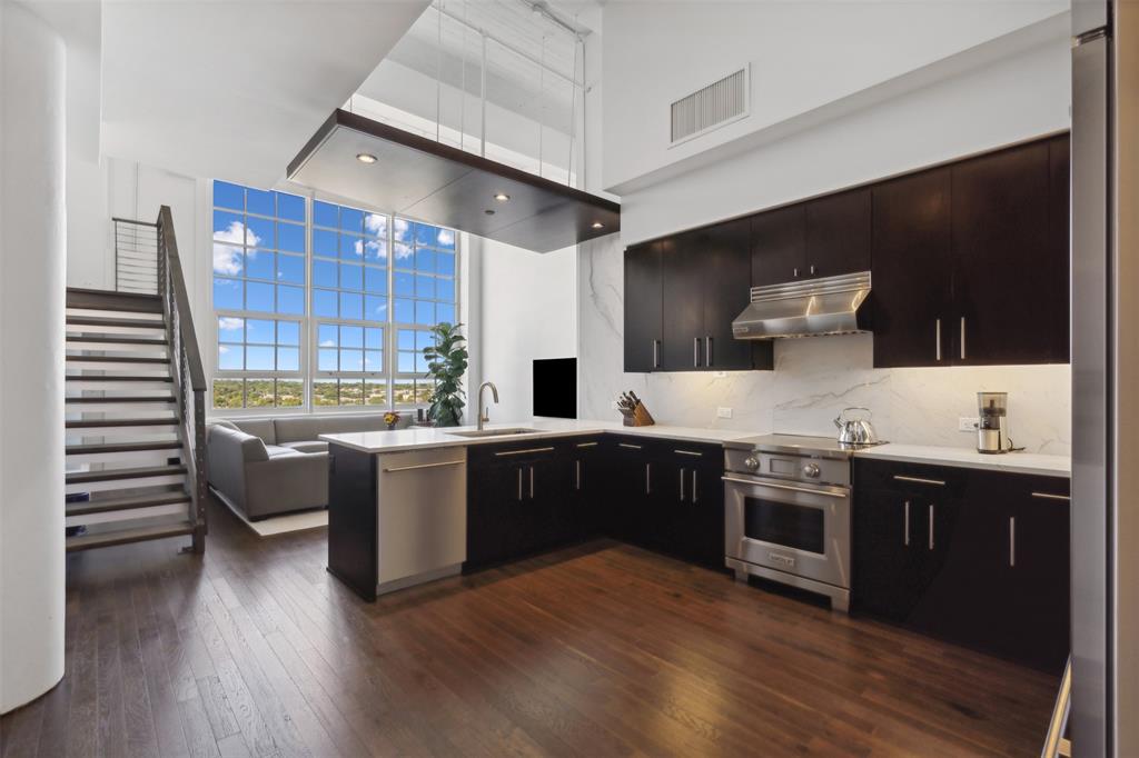 One Montgomery Plaza Residence Condo - Residential
