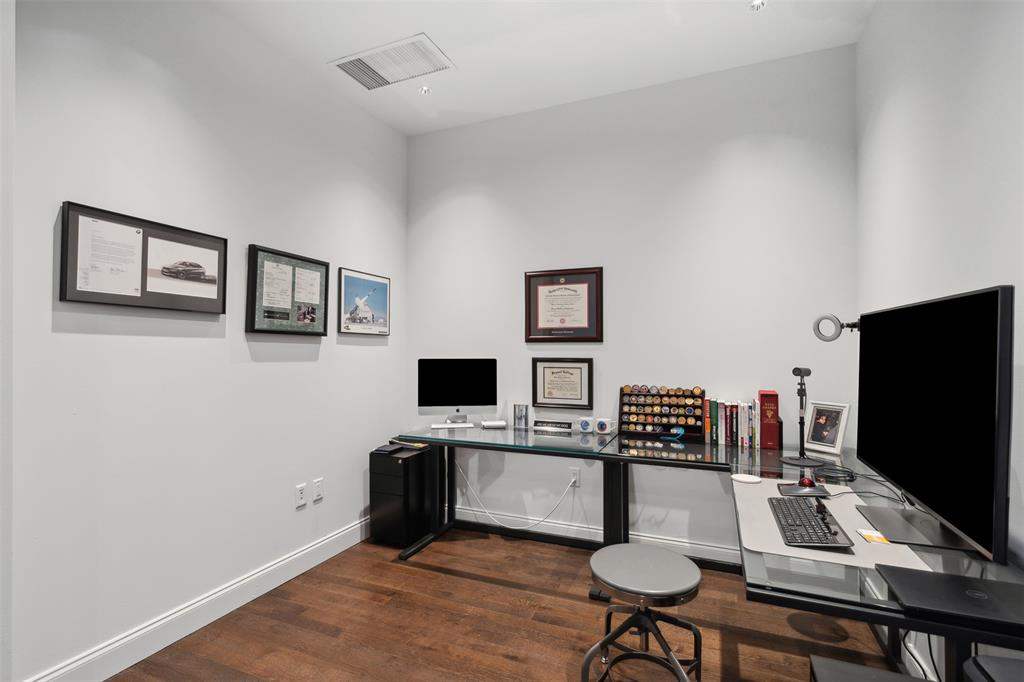 One Montgomery Plaza Residence Condo - Residential