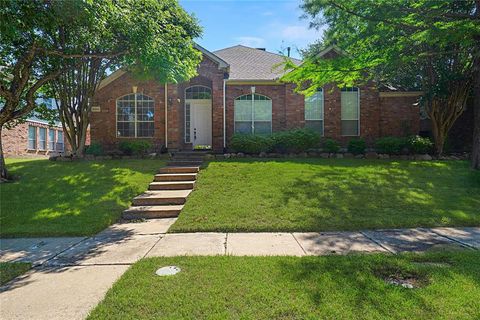 Photo of 10910 Blackberry Lane, Frisco, TX 75033 (MLS # 21274888)