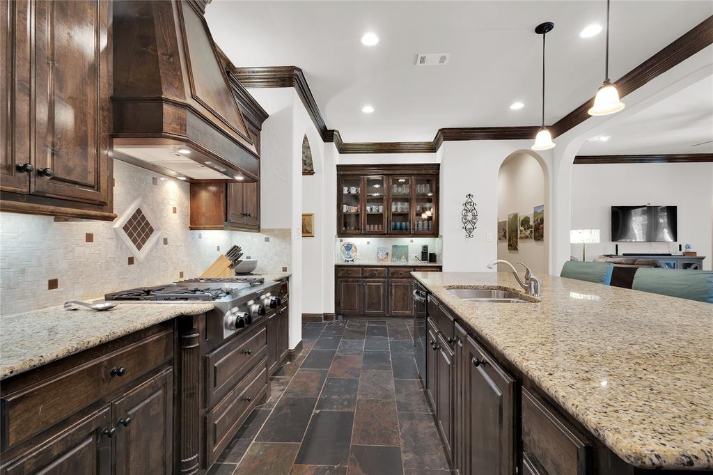 9000 Cedar Ridge