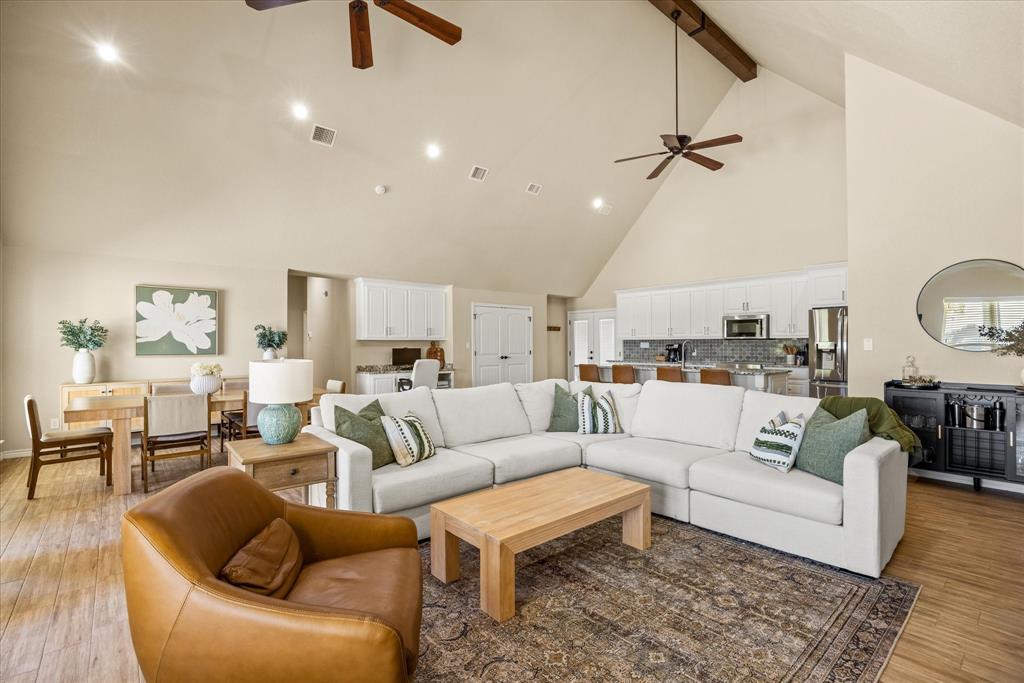 4100 Apache Trail Court