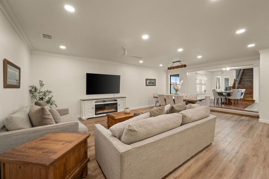 10902 Clear Creek Road W