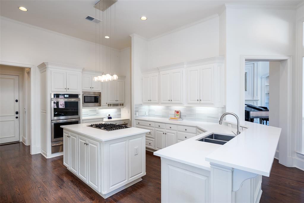 HILLCREST PARK - Residential