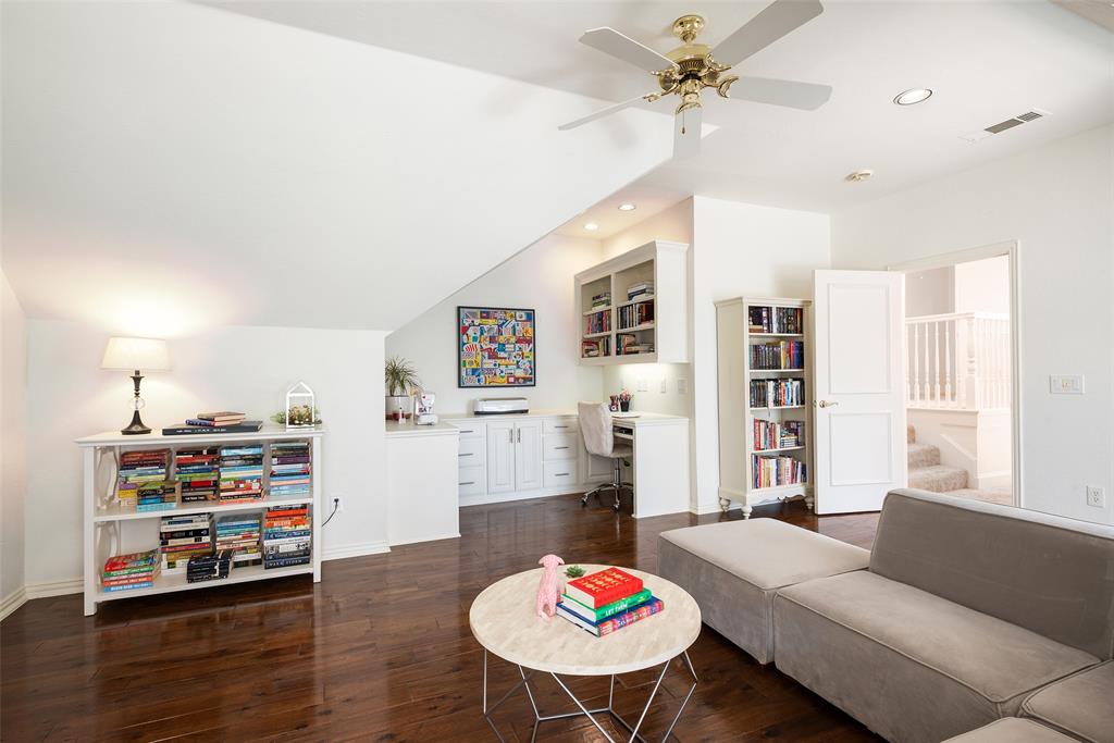 HILLCREST PARK - Residential