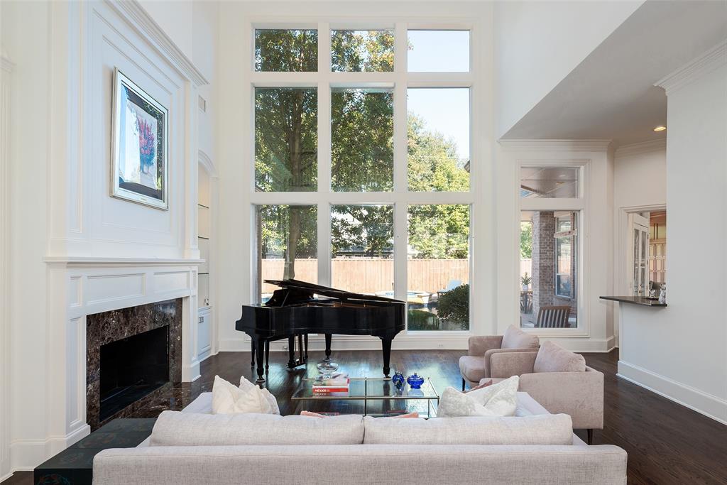 HILLCREST PARK - Residential