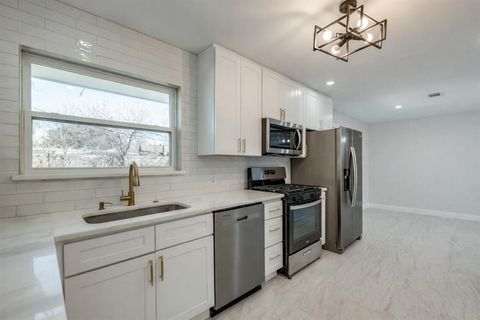 2637 Materhorn Dallas TX 75228