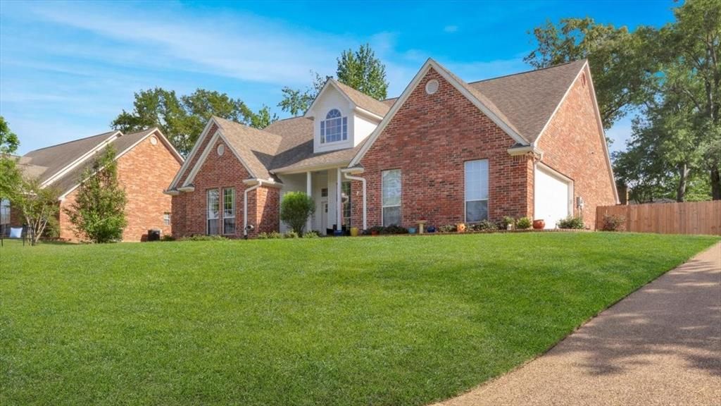 Photo of 514 Susie Street, Chandler, TX 75758 (MLS # 21236775)