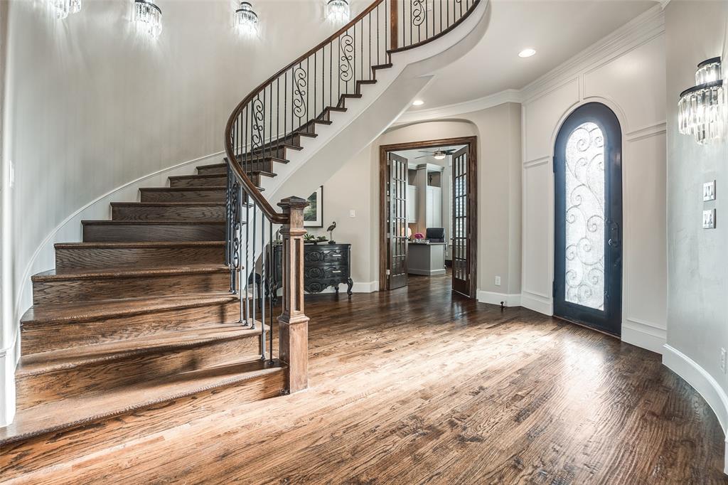 1001 Tennyson Drive
