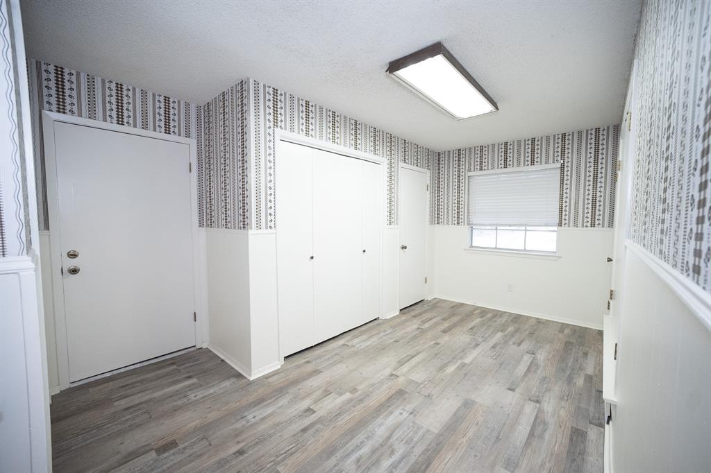 Crestwood - Residential