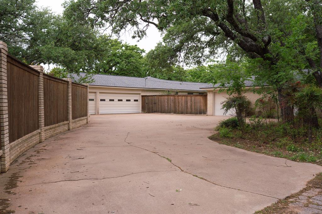 Crestwood - Residential