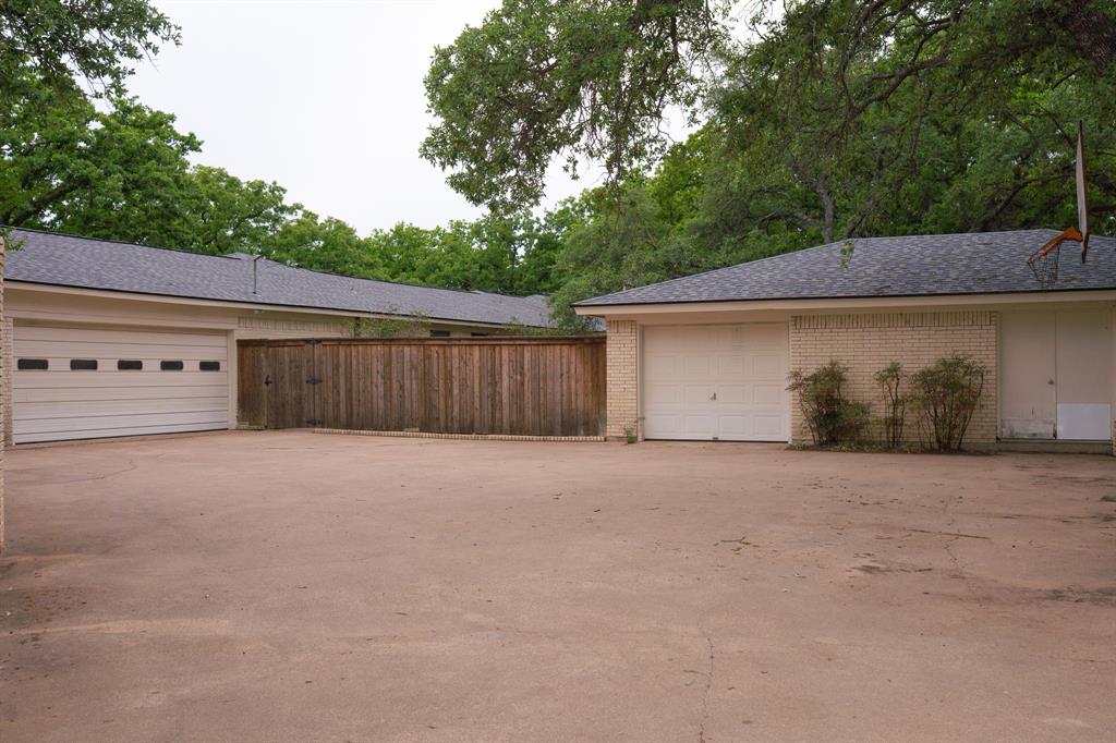 Crestwood - Residential