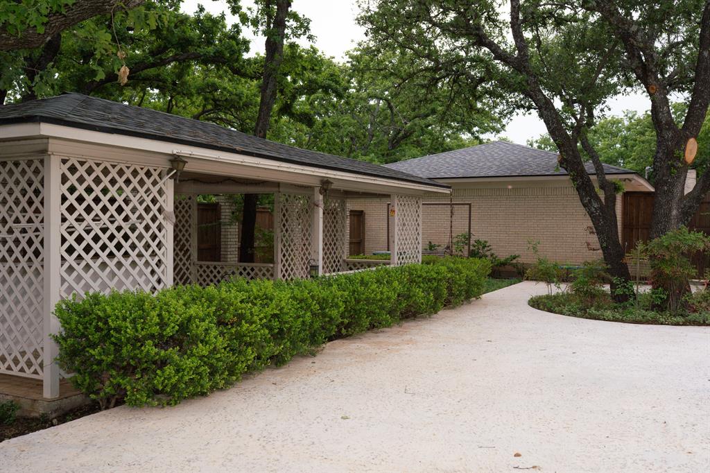 Crestwood - Residential