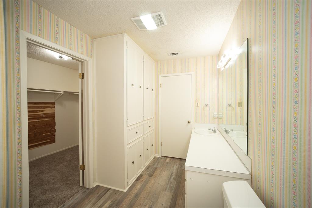 Crestwood - Residential