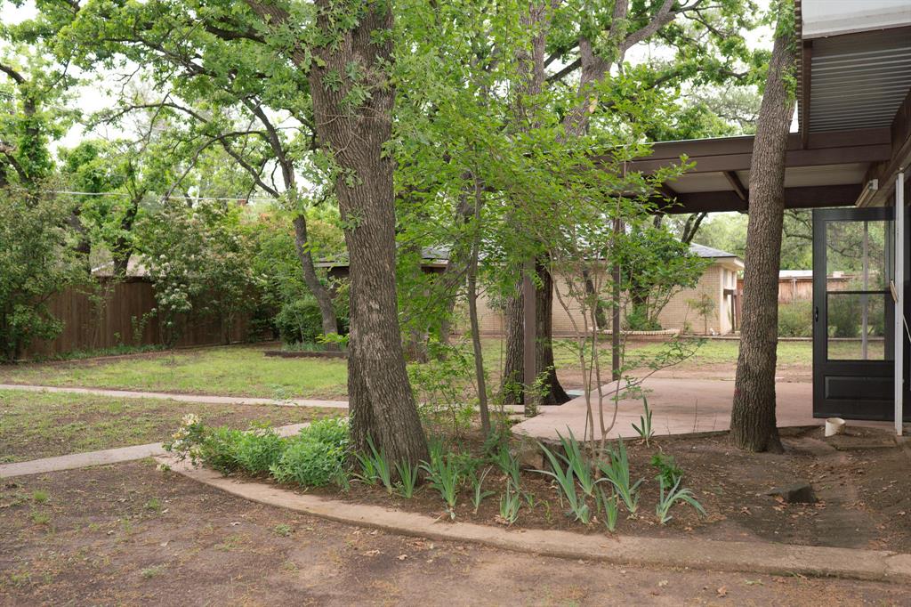 Crestwood - Residential