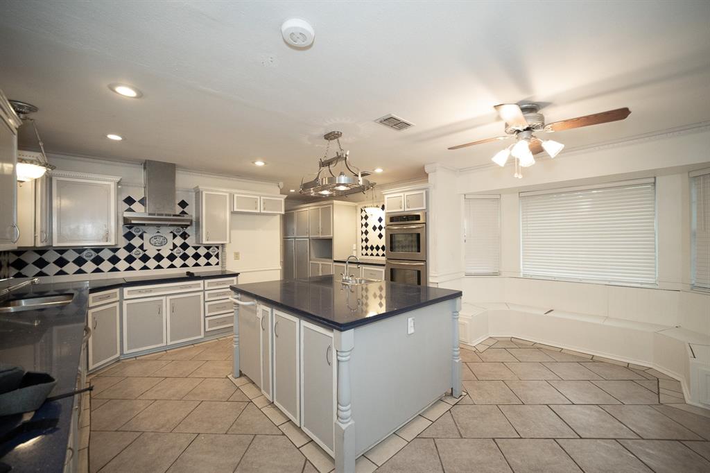 Crestwood - Residential