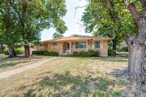 Photo of 5842 N Jim Miller Road, Dallas, TX 75228 (MLS # 21347605)