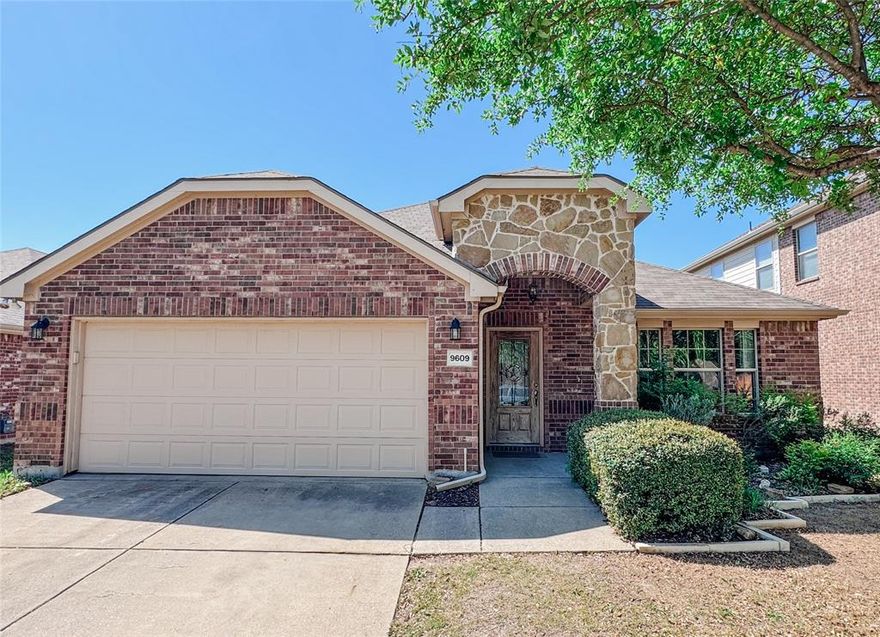 Welcome to this charming single-story home in the highly desirable Fairways West at Westridge, within the top-rated Frisco ISD. This well-maintained 3-bedroom, 2-bathroom home also features a dedicated office and a versatile flex space-perfect for a formal dining room, playroom, or additional living area. You’ll love the spacious living room that opens up to a bright kitchen with a gas cooktop and cozy breakfast nook. Recent upgrades include brand new carpet, fresh paint throughout, an updated fence, and a newer water heater, making this home truly move-in ready! Located in a vibrant community offering resort-style amenities such as an 18-hole golf course, swimming pool, playground, picnic areas, and year-round resident events. Conveniently situated near shopping, dining, and major highways. Pet-friendly (cats and small or medium-sized dogs allowed; size and quantity considered case-by-case). Don’t miss your chance to rent this beautiful home in one of Mckinney's most desirable neighborhoods!