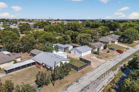 157 SE Tarrant Avenue Burleson TX 76028