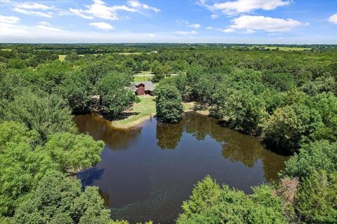 A home in Corsicana