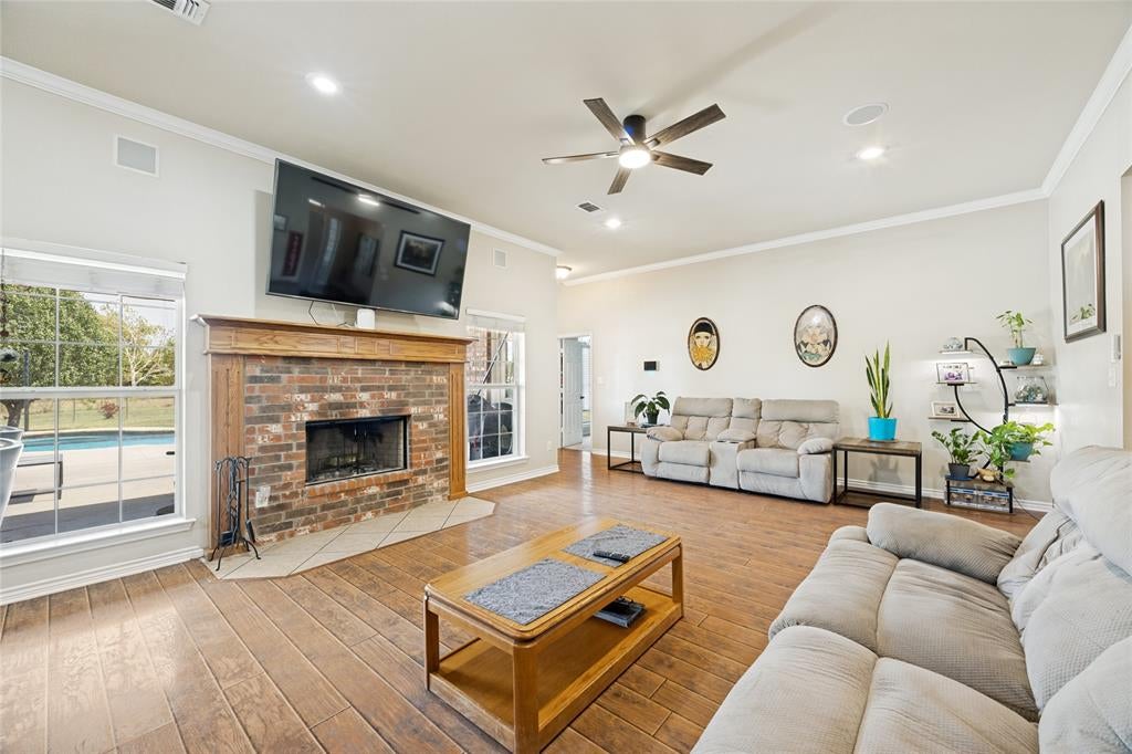 2701 Valley Ridge Lane