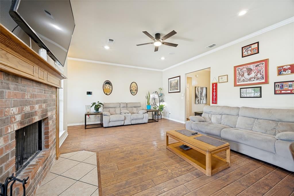2701 Valley Ridge Lane