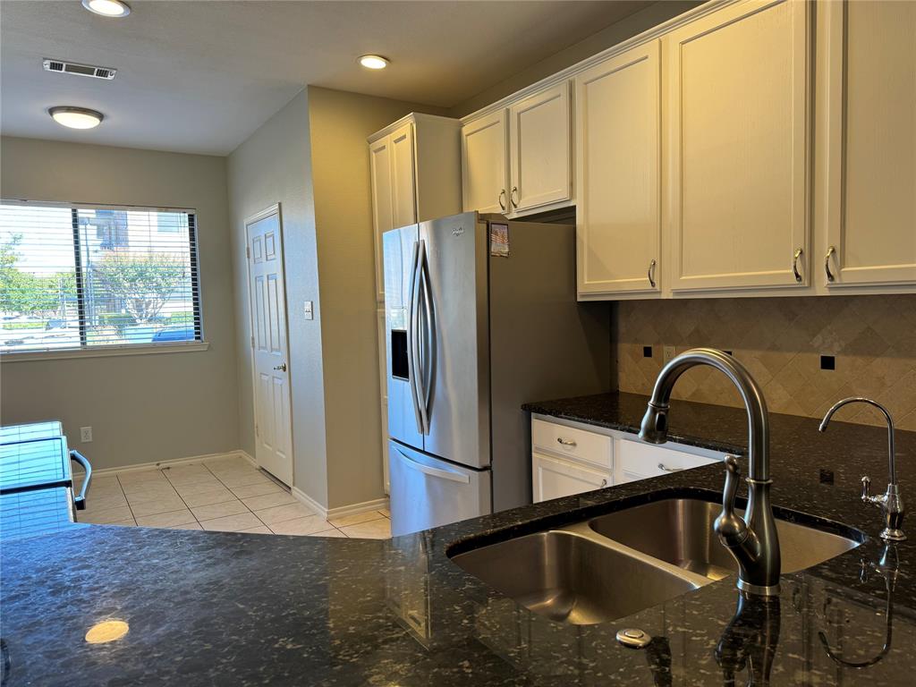 Signal Ridge #4 - Residential Lease