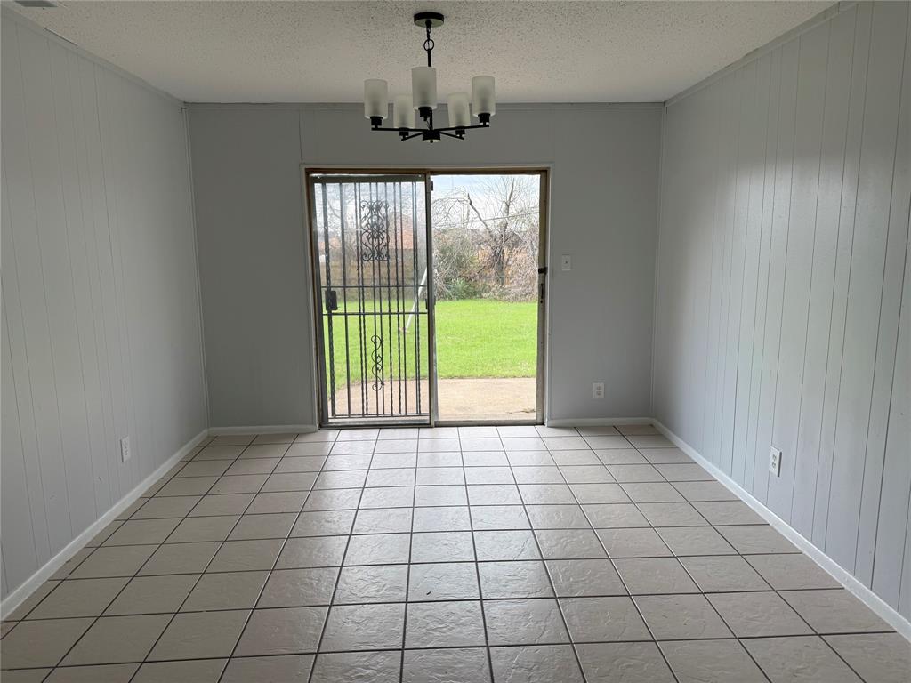 Rolling Hills 01 - Residential