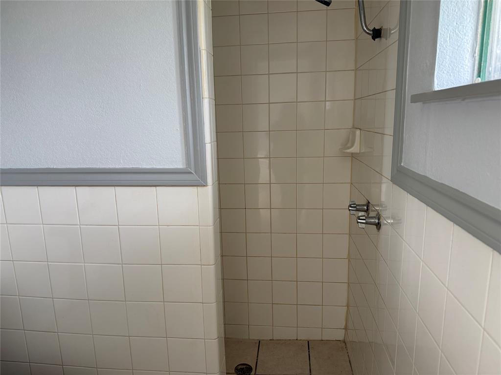 Rolling Hills 01 - Residential