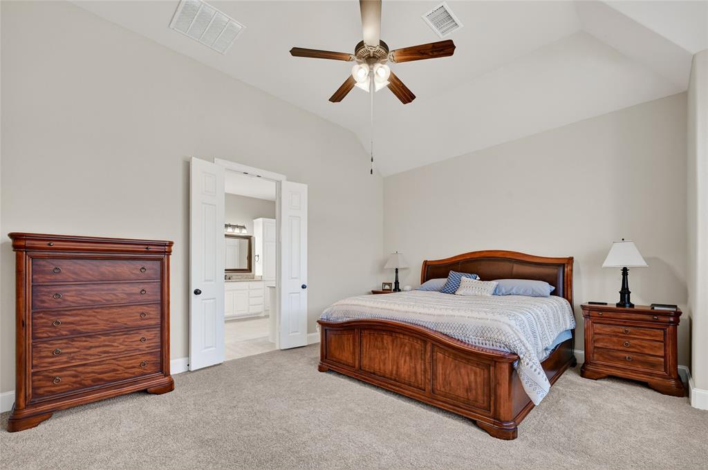 Bandera of Lantana - Residential