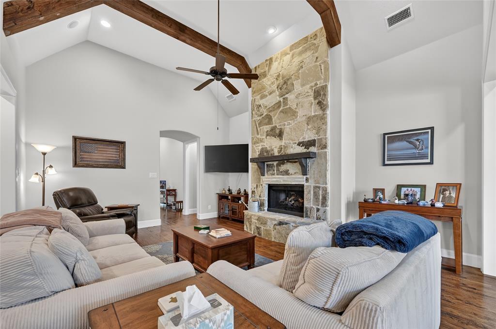 Bandera of Lantana - Residential