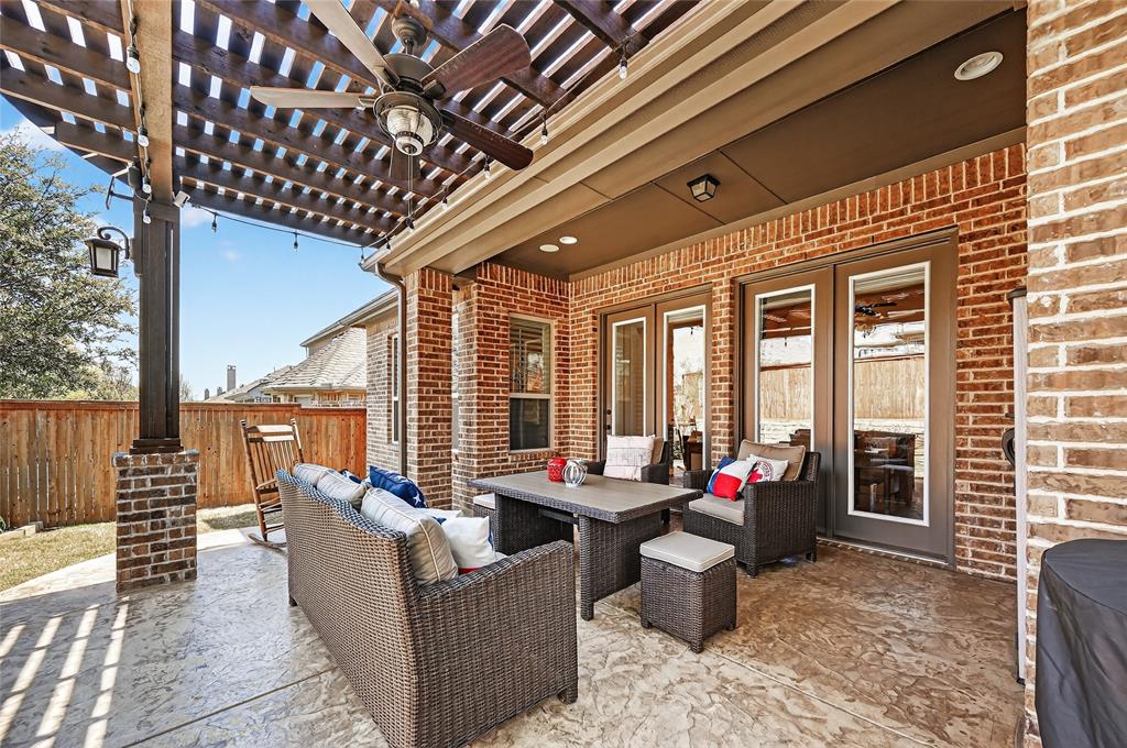 Bandera of Lantana - Residential