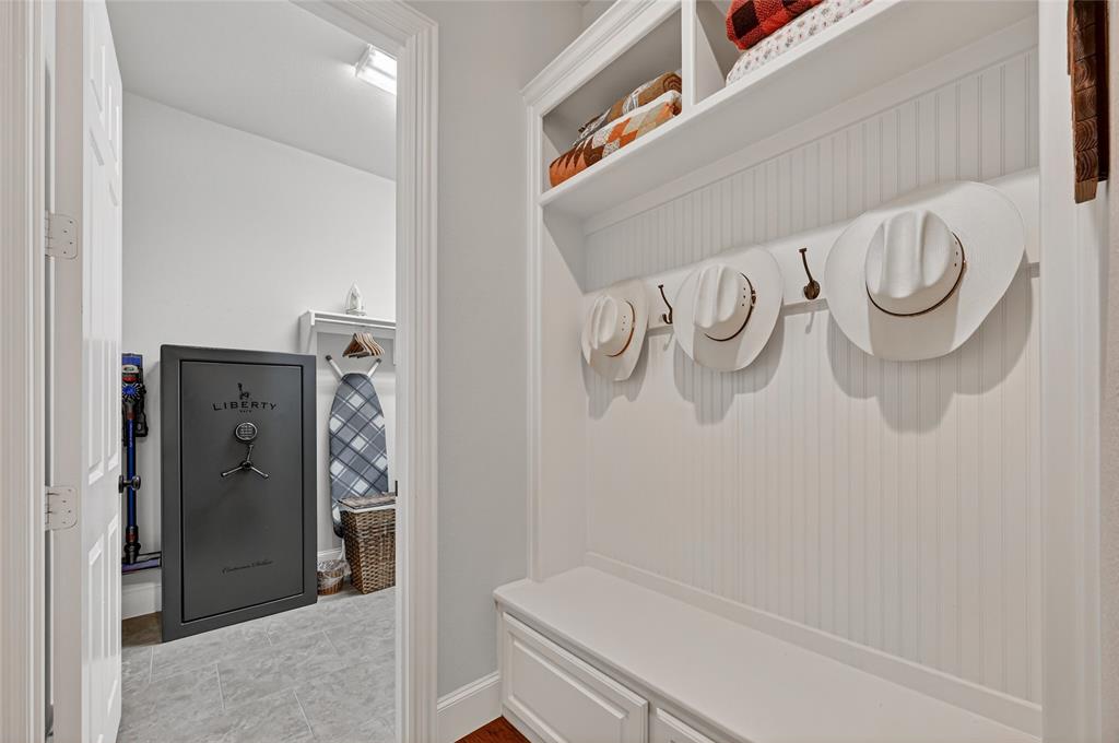 Bandera of Lantana - Residential