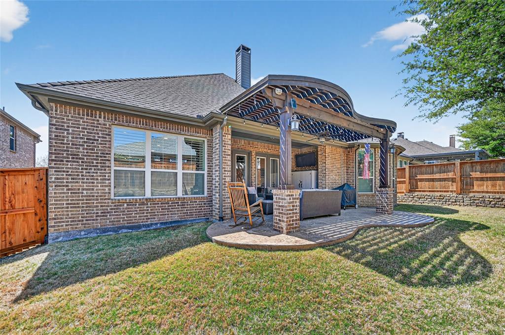 Bandera of Lantana - Residential