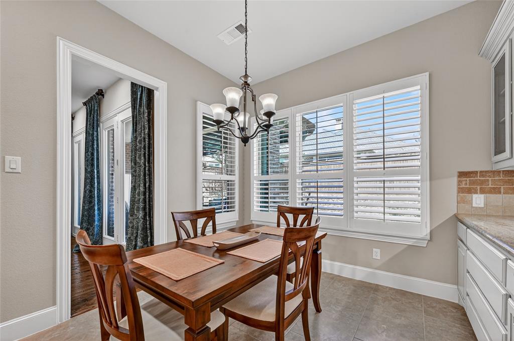 Bandera of Lantana - Residential