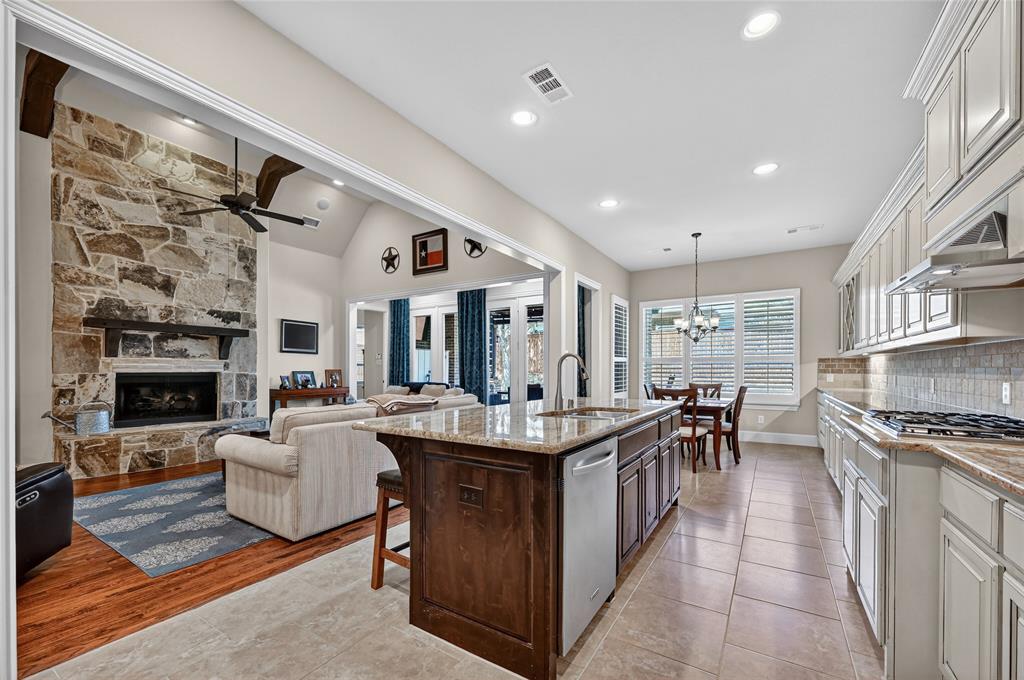 Bandera of Lantana - Residential