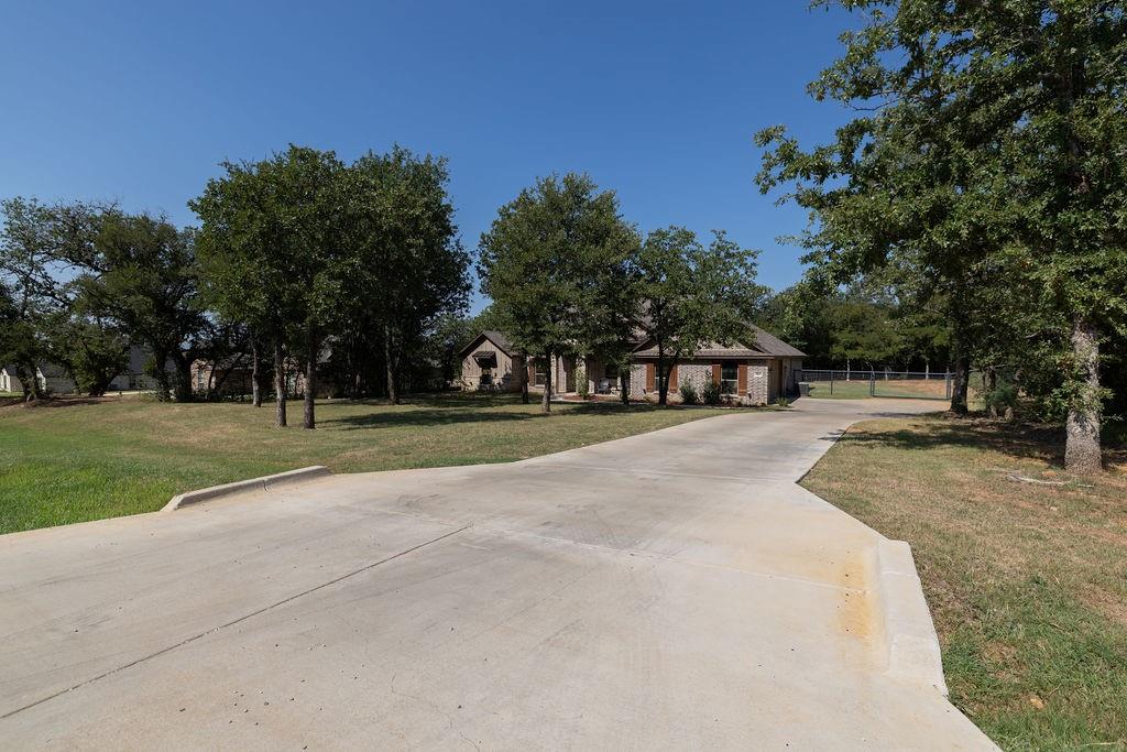 1013 Churchill Lane