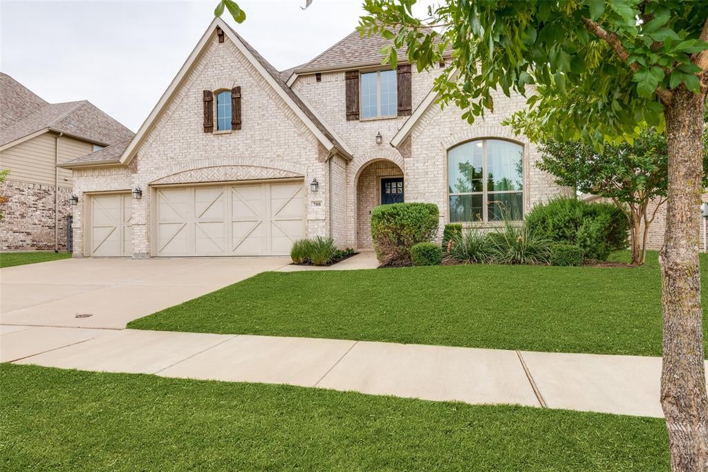 708 Dusty Trail